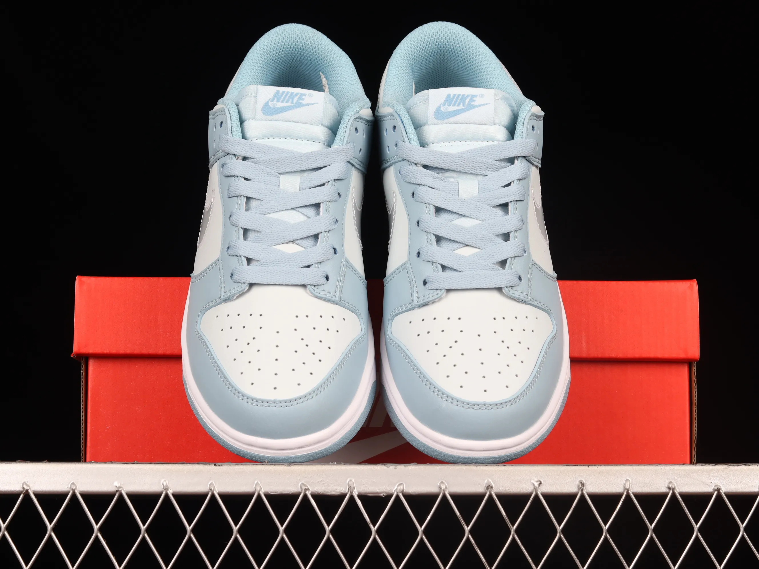 All categories Nk SB Dunk series Nk SB Dunk Low low-top sneakers Nk Dunk Low blue gray SB smashed backboard fashion casual sneakers DH9765-401